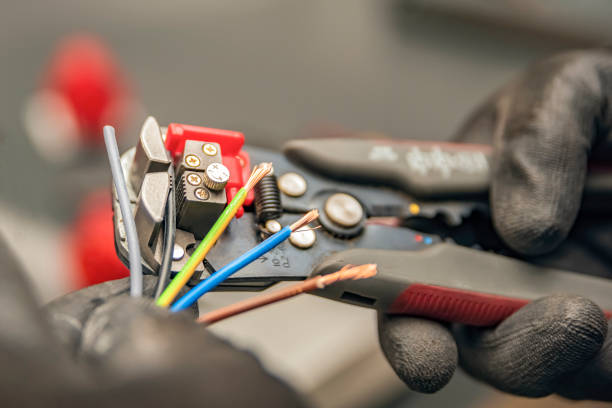 Best Emergency Electrical Repair  in St Ignace, MI
